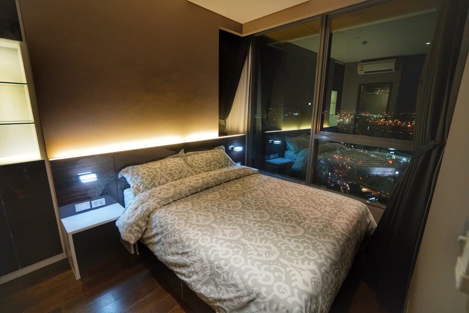 708 – 238_bedroom.jpg